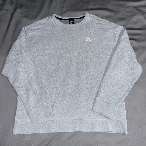 COPY - Nike crew neck - Picture 1 of 3